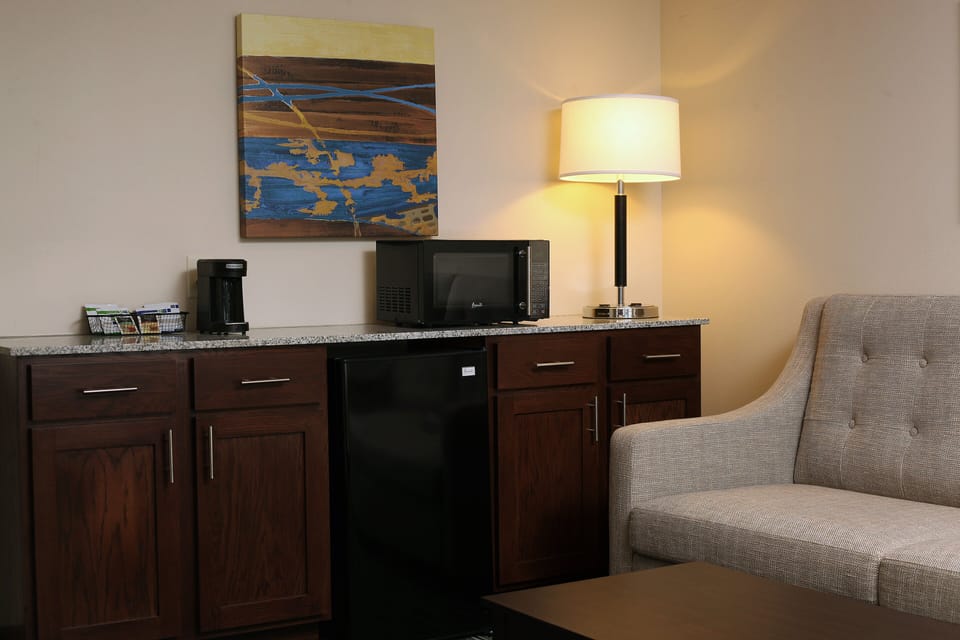 Premium bedding, down comforters, desk, laptop workspace