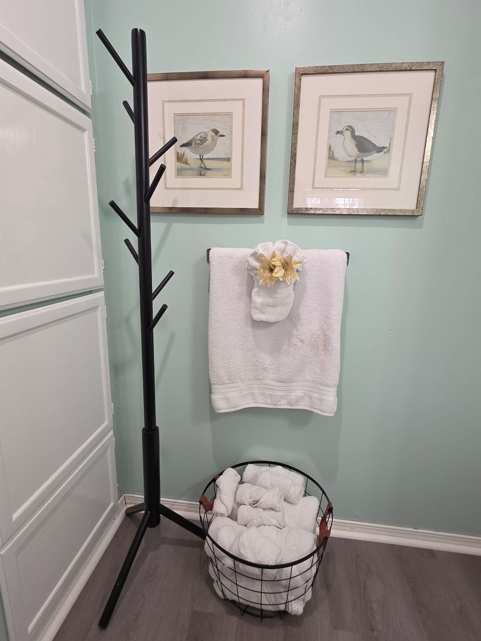 Hall trees in each bathroom--Keep your cloths dry!
