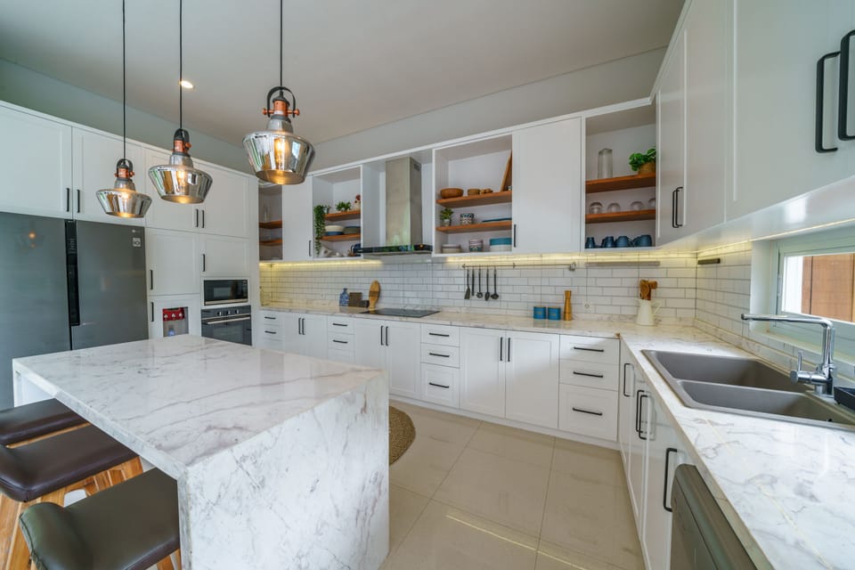 Superior Villa | Private kitchen | Fridge, microwave, stovetop, blender