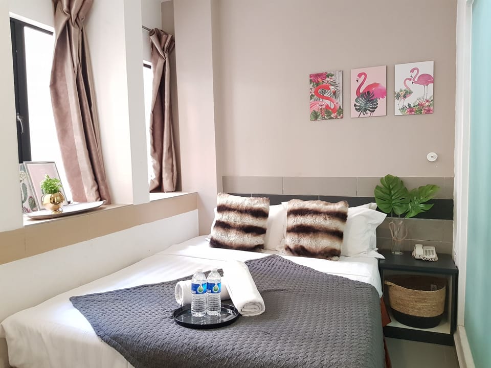 Deluxe Double Room | Living area