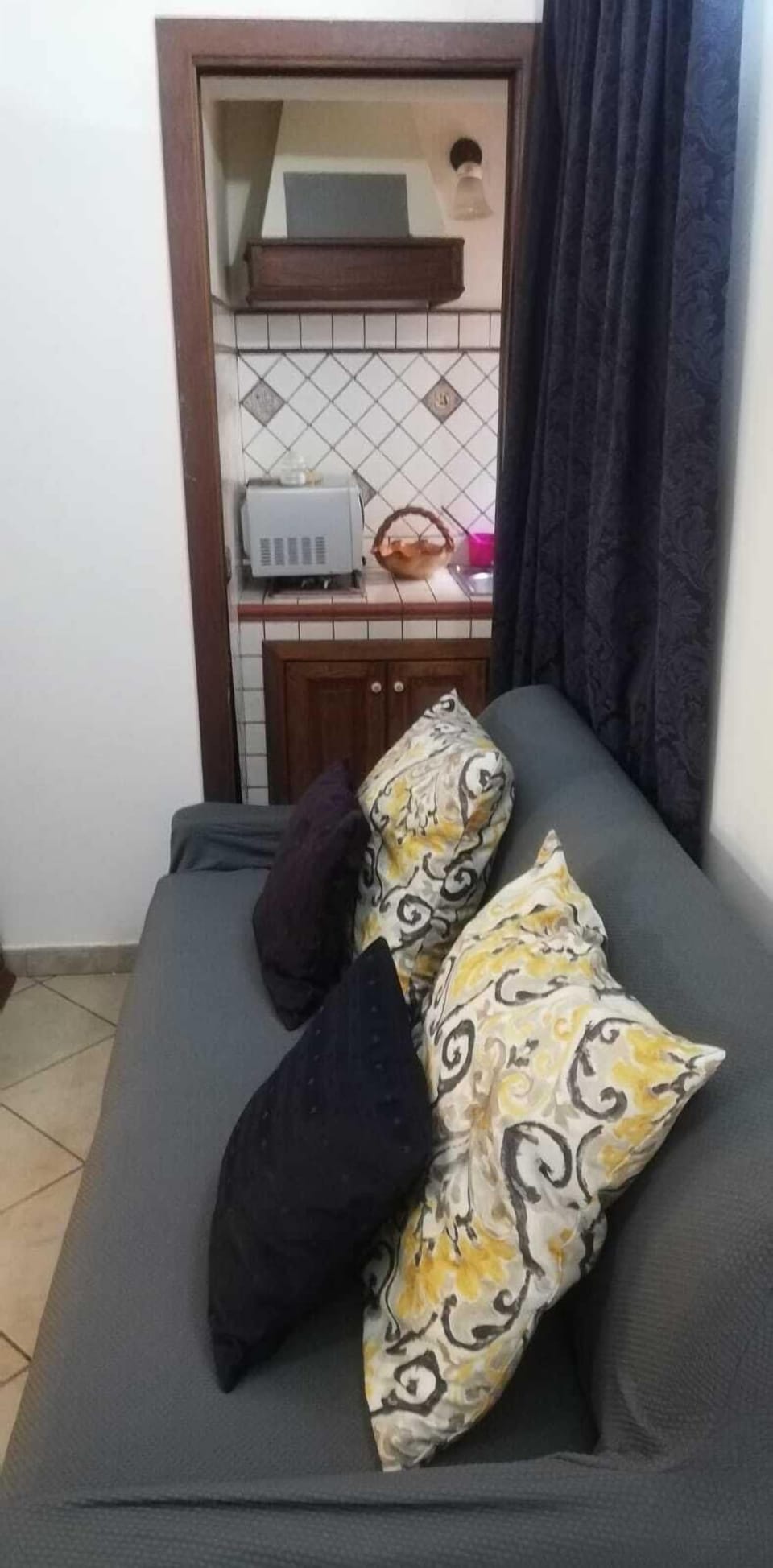 Family Studio | Private kitchen | Fridge