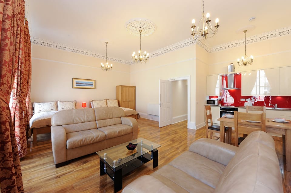 Family Apartment | Living area | Flat-screen TV