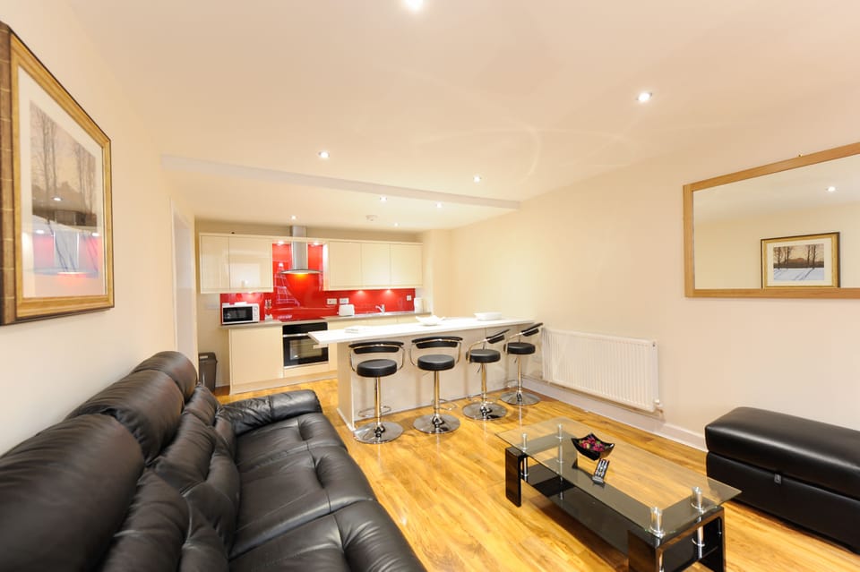 Family Apartment, 2 Bedrooms | Living area | Flat-screen TV