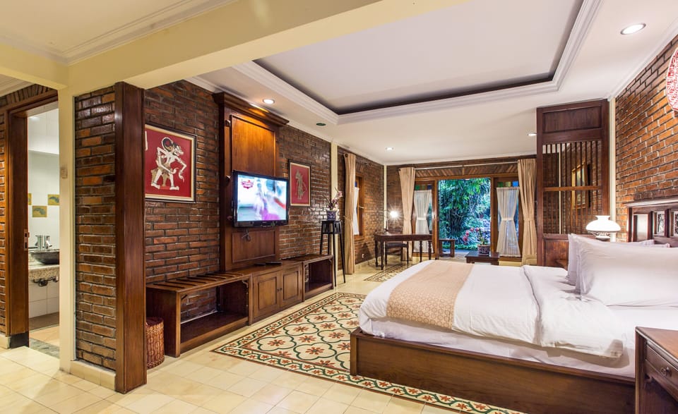 Deluxe Double or Twin Room | Desk, soundproofing, free WiFi, bed sheets