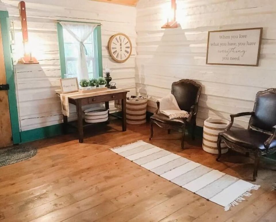 Cabin main floor