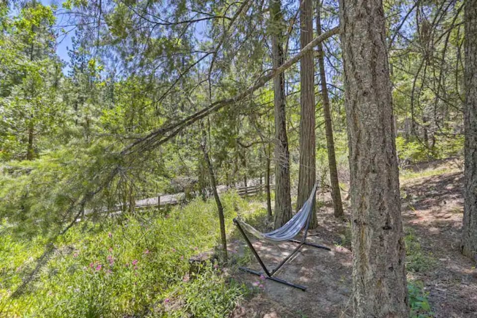Relax and listen to the nearby Coffee Creek. 