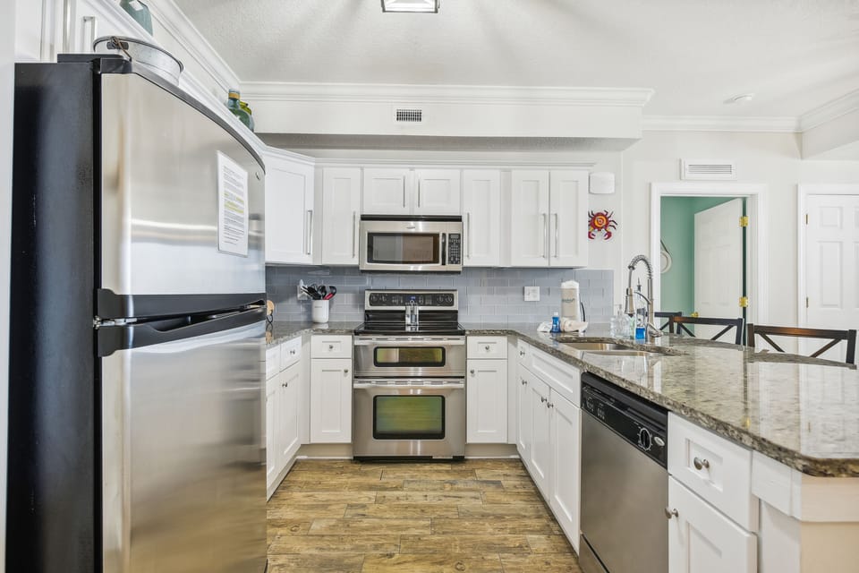 Full Size Kitchen