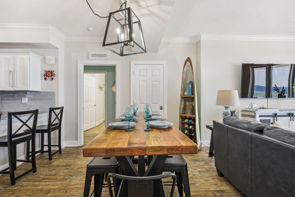 Dining Area with Gulf Views