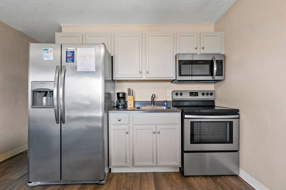 Full kitchen for quick meals and easy snacking.