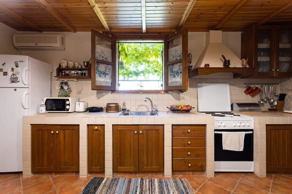 Fully eqquiped kitchen