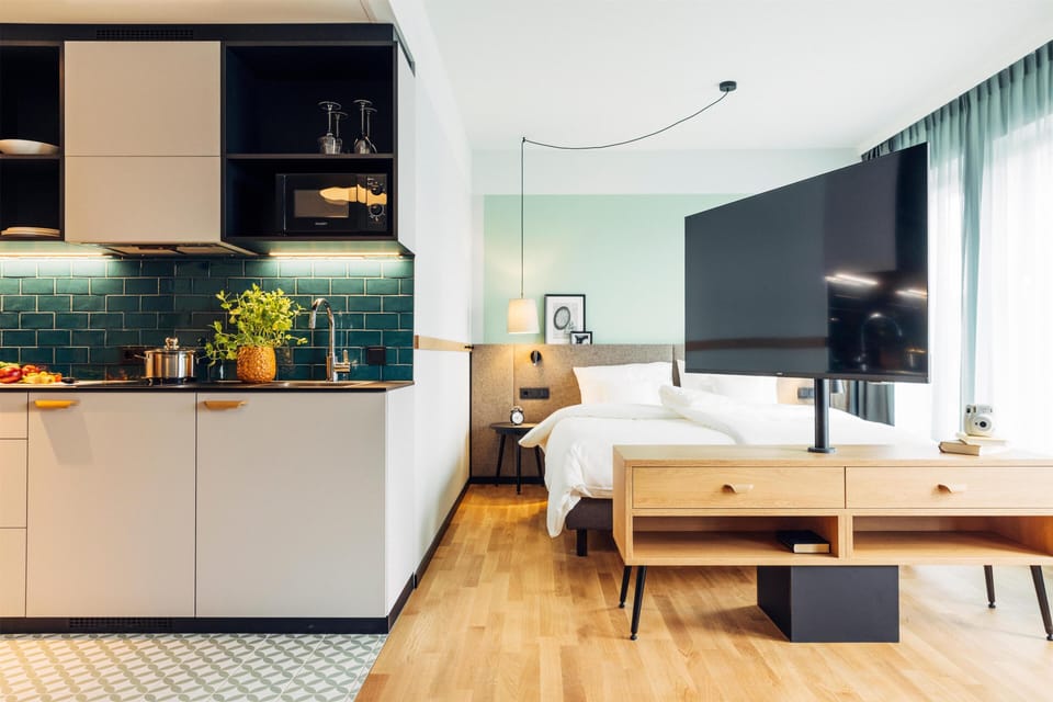 Premium bedding, in-room safe, desk, soundproofing