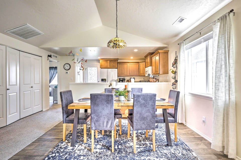 Dining Area | Dishware + Flatware