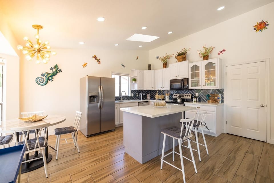 Fully equipped kitchen