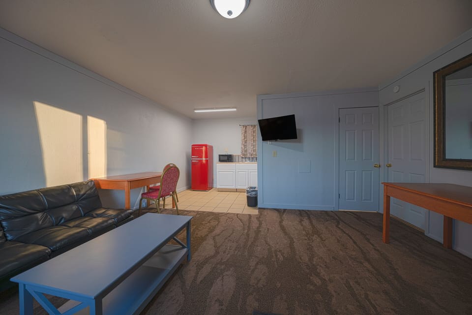 Suite, 1 Bedroom | Room amenity