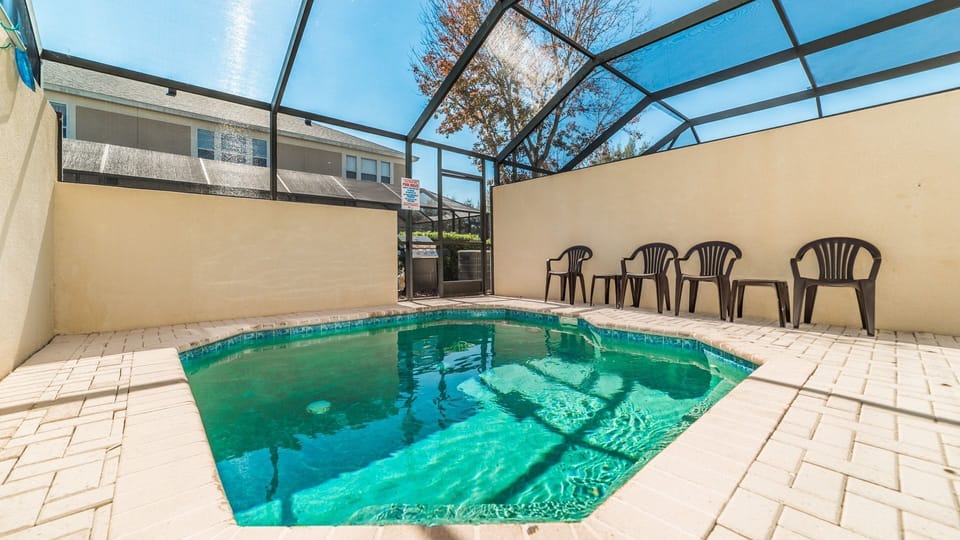 Beautiful 3 bed 3 bath townhome located in Windsor Hills Resort