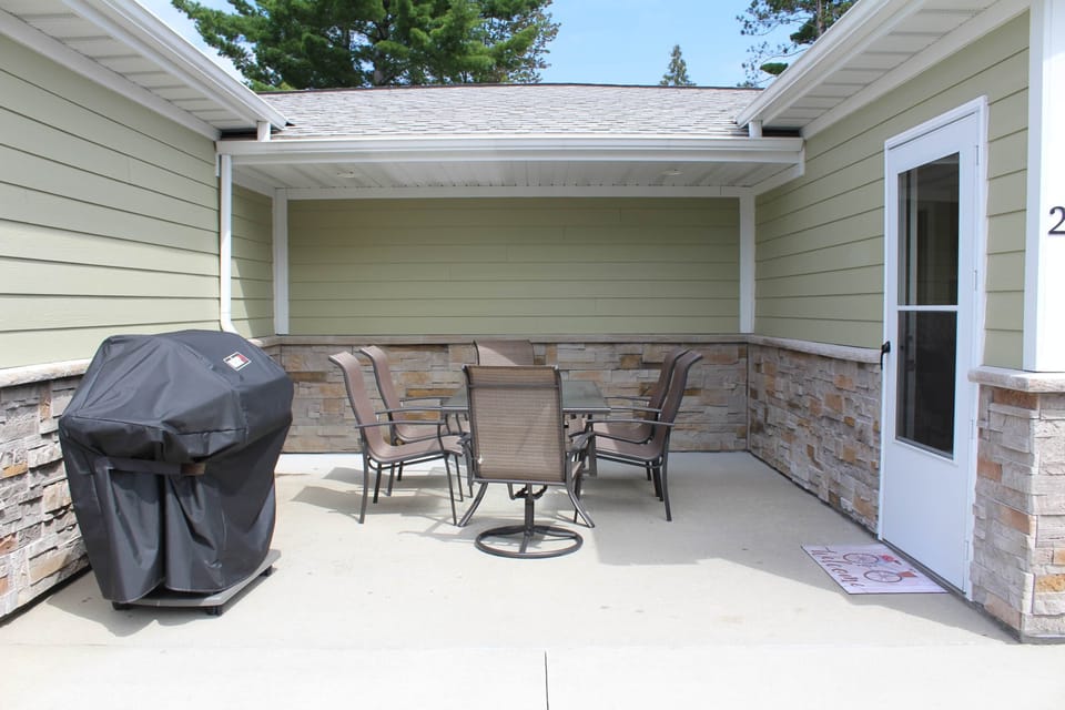 Patio/Grill