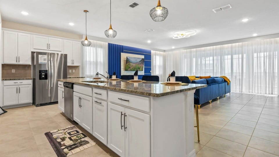 Modern Kitchen & Living: Sleek Island, Open Space, Stylish Vibes!