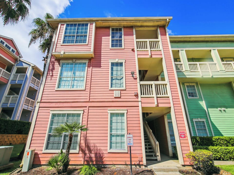 Condo (1 Bedroom) | Property amenity