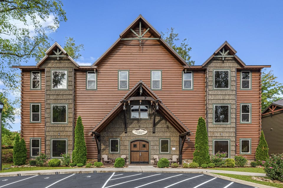 Welcome to The Big Oak Lodge