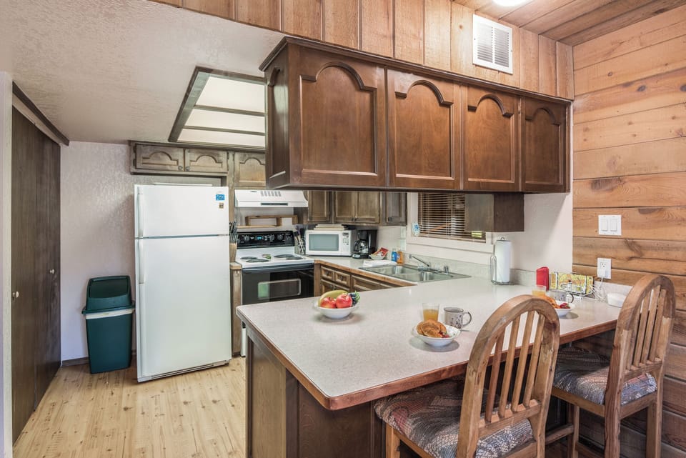 Studio (1 Bedroom) | Property amenity