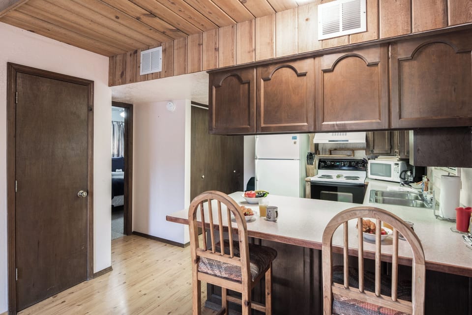 Studio (1 Bedroom) | Property amenity