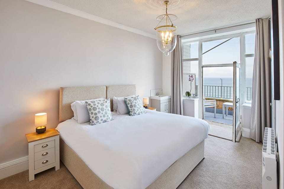 Swift View, Whitby - Host & Stay