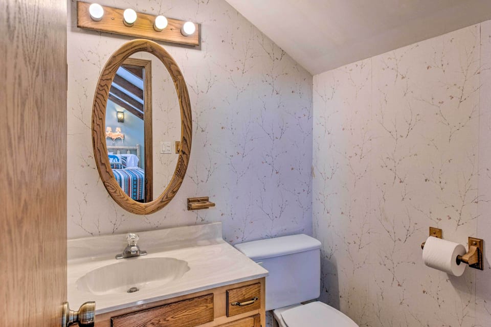 Half Bathroom | 1st Floor
