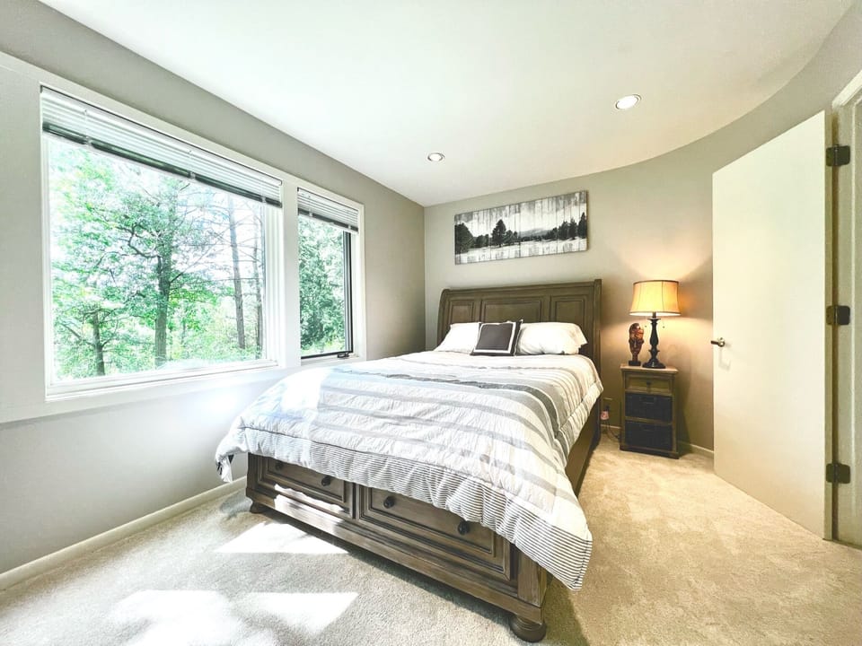 Bedroom 2 (mother-in-law suite; lower level)