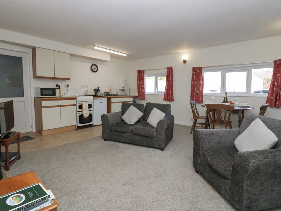 Cottage | Living area | Fireplace