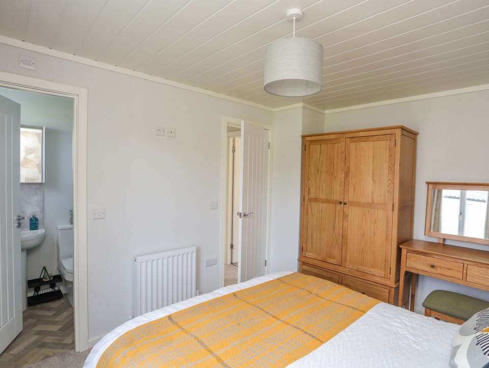 3 bedrooms, individually decorated, individually furnished, free WiFi