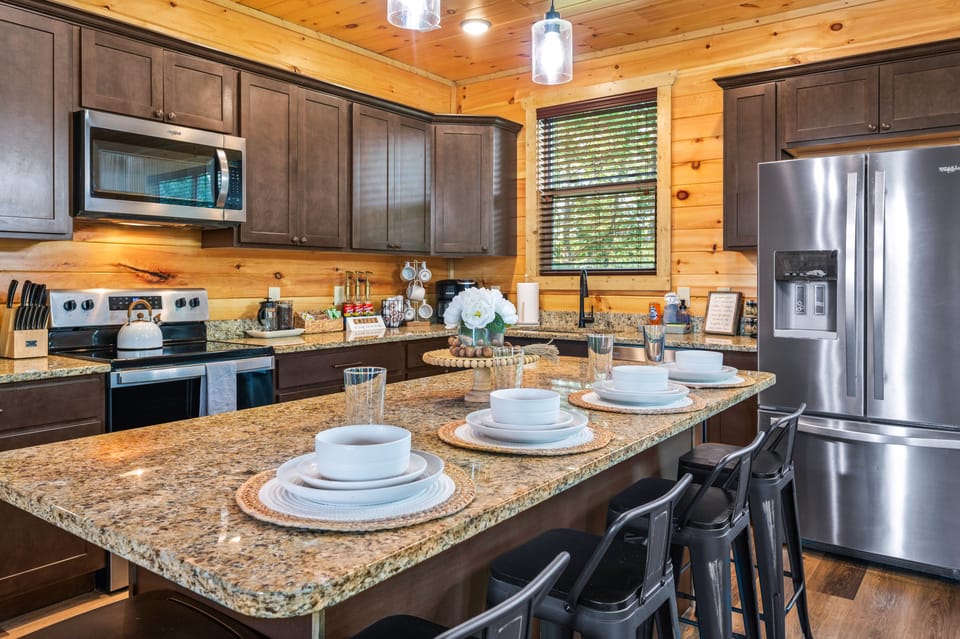 Children will love the bar seating as well as family and friends! 