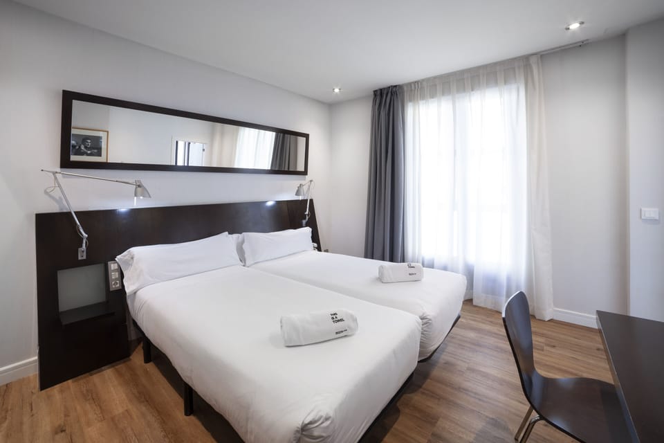 Superior Double Room, City View | Minibar, in-room safe, desk, blackout drapes