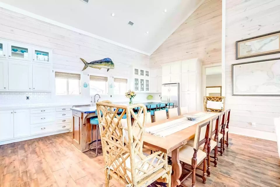 Dining room table seats 8-10