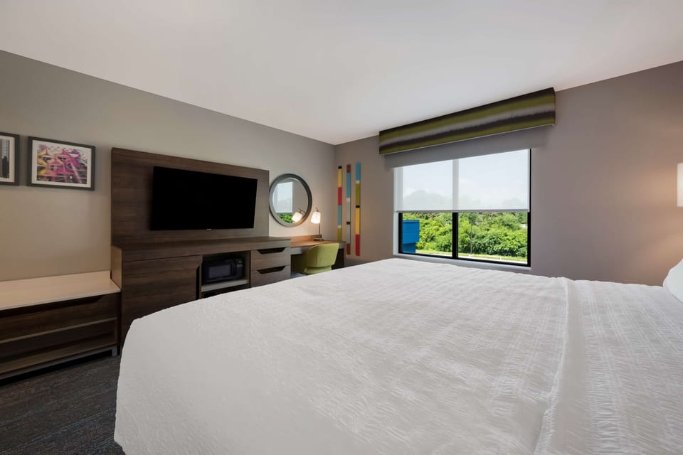 Room, 1 King Bed, Accessible, Bathtub | In-room safe, desk, laptop workspace, blackout drapes