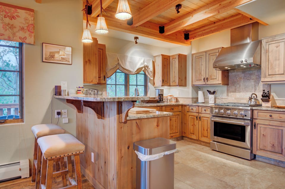 Kitchen Bar
