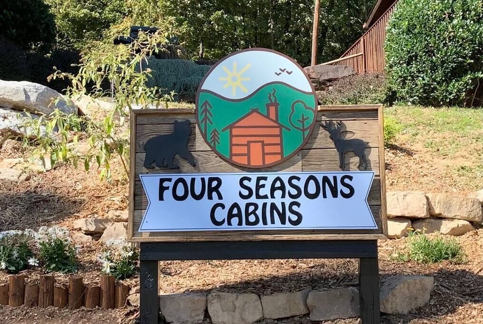 Four Seasons Cabins