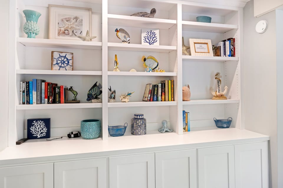 Modern unit with coastal decor