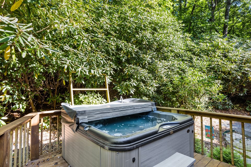 Hot Tub on a Main Level Hot Tub Deck