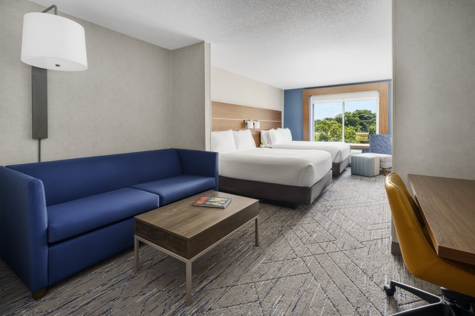 In-room safe, desk, laptop workspace, blackout drapes