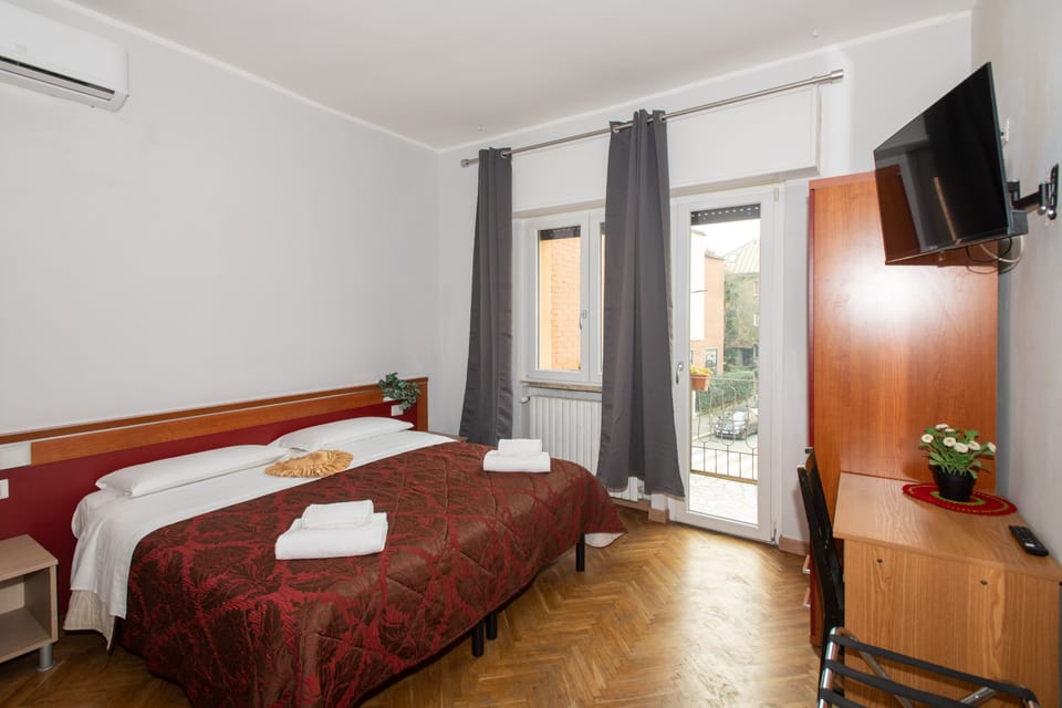 Double or Twin Room | In-room safe, individually furnished, desk, laptop workspace
