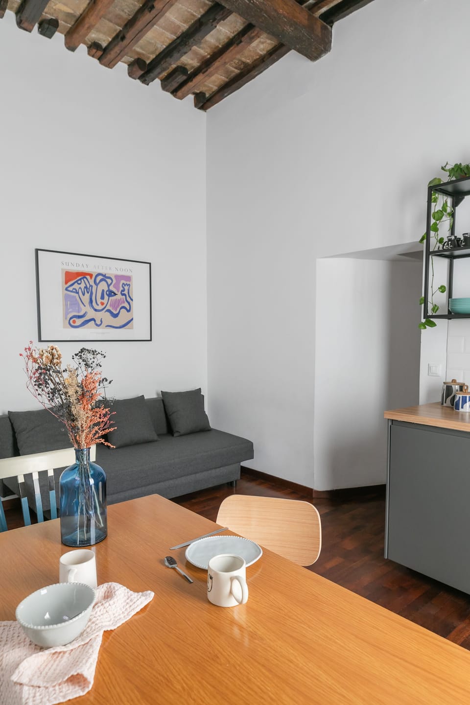 Exclusive Condo | Living area