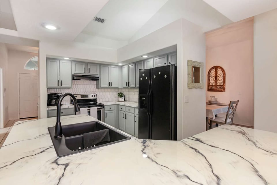 Spacious stocked kitchen