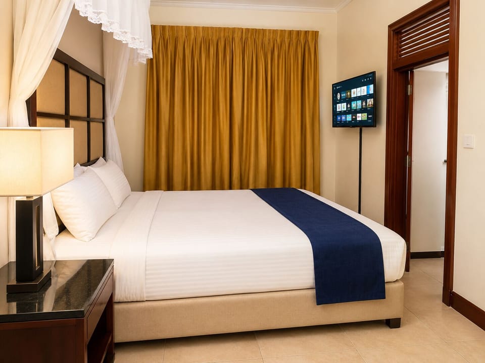 Deluxe Room | Premium bedding, minibar, in-room safe, desk