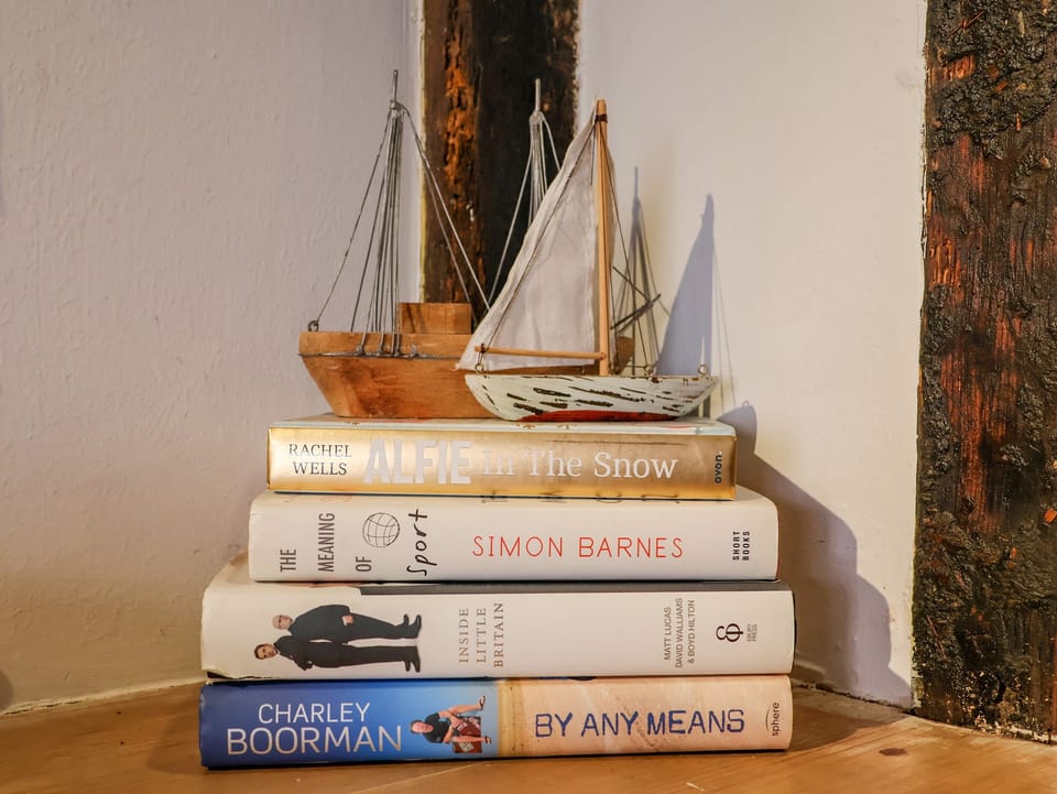 Cottage | Interior