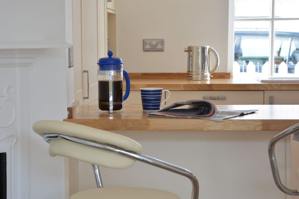 Fridge, dishwasher, cookware/dishes/utensils