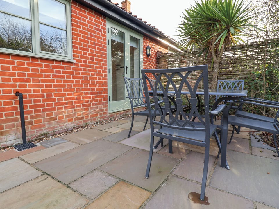 Cottage | Outdoor dining