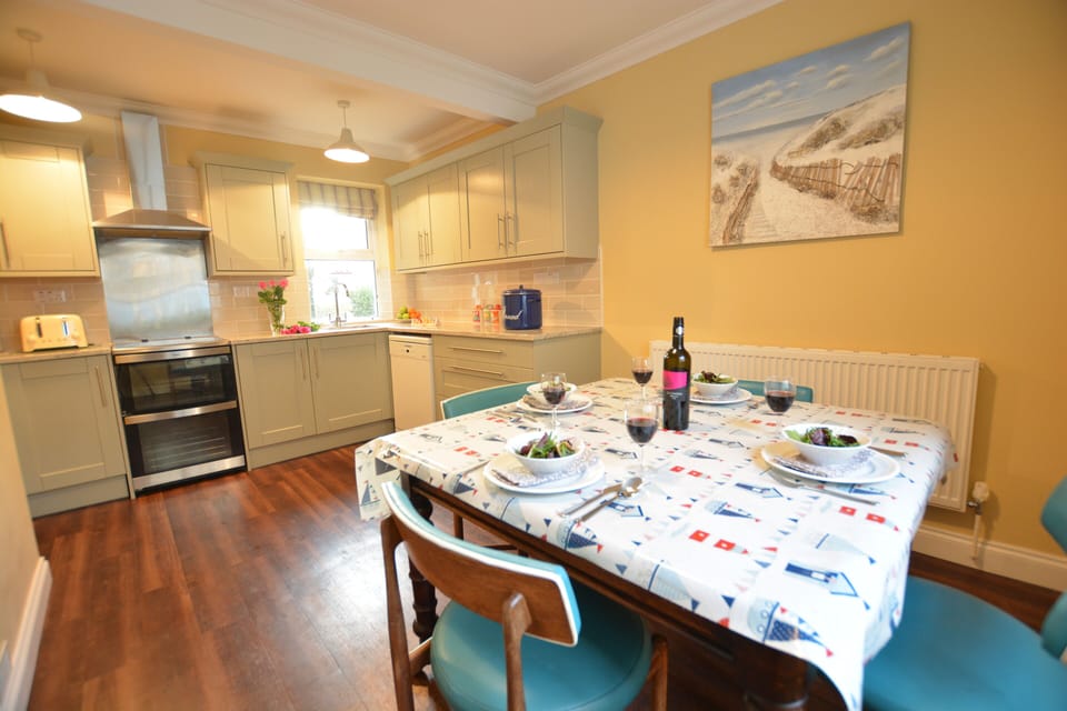 Fridge, dishwasher, cookware/dishes/utensils