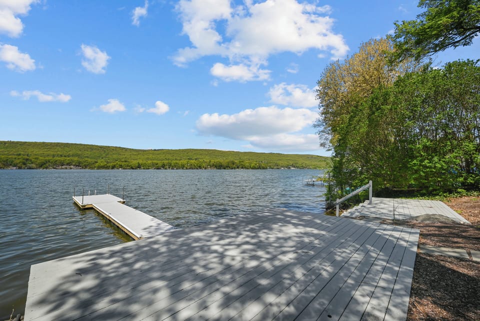 Private Dock for Swimming, Fishing & Kayaks