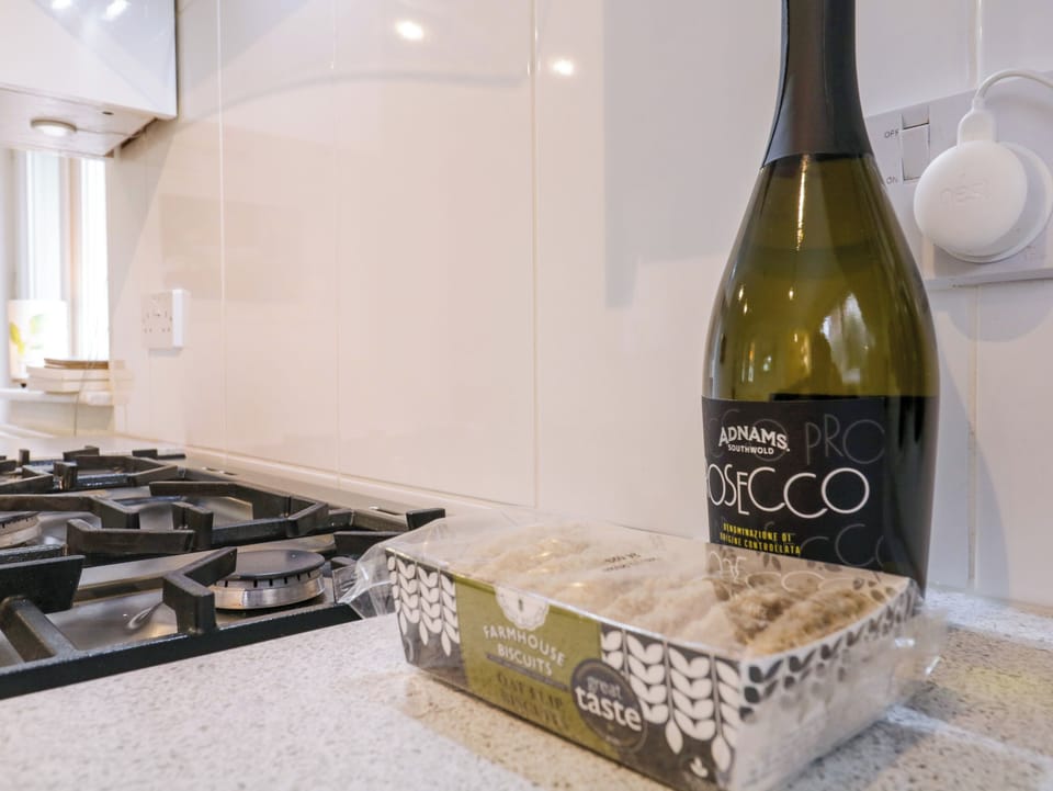 Cottage | Food and drink