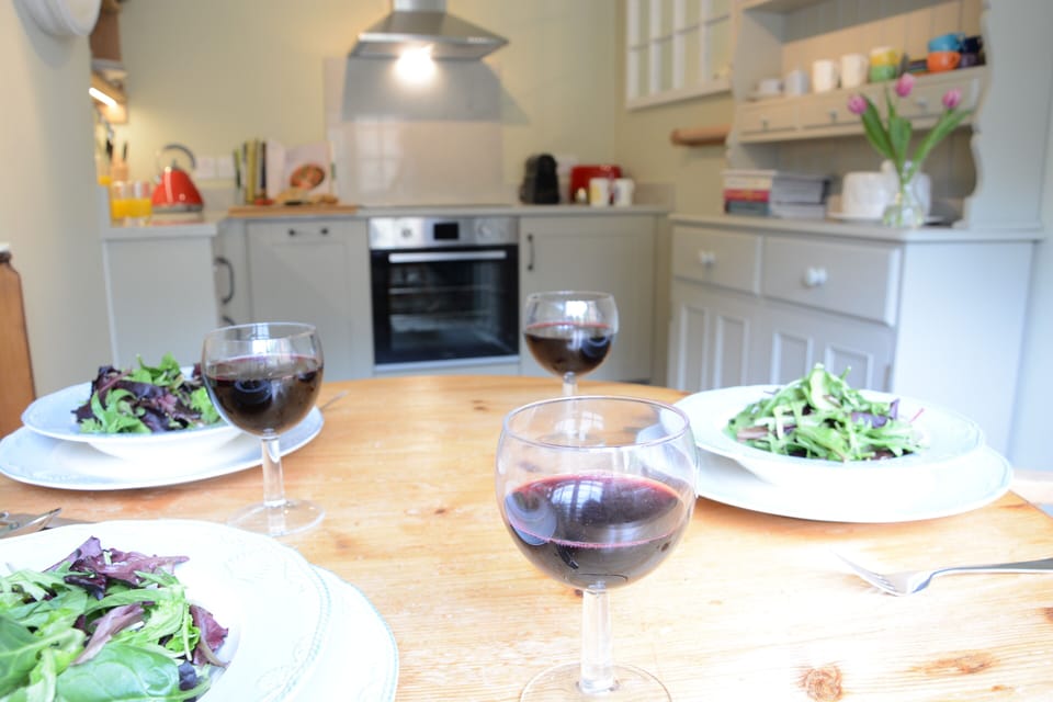Fridge, cookware/dishes/utensils